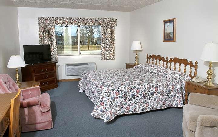 Lighthouse Inn - Two Rivers Room photo